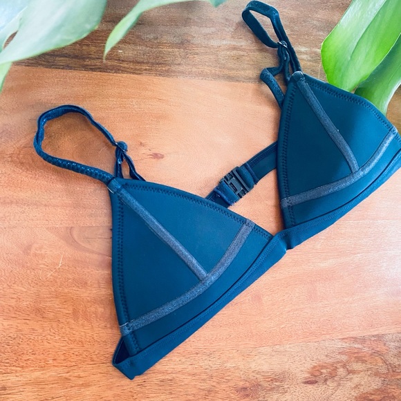 Triangl Swimwear  Bikini Top Size Small - Picture 3 of 4